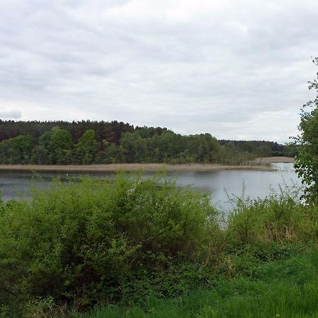 Bungalow Am Kuestrinsee Bei 뤼헨 외부 사진
