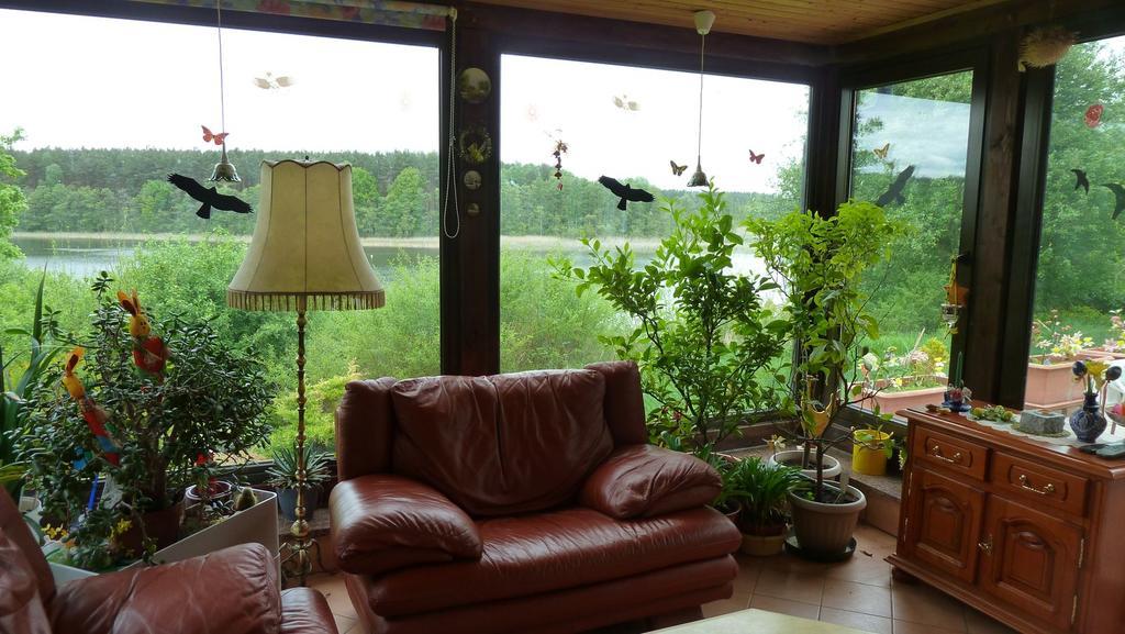 Bungalow Am Kuestrinsee Bei 뤼헨 외부 사진