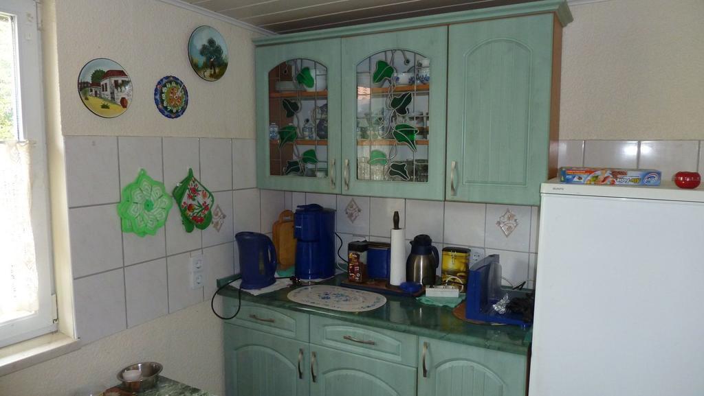 Bungalow Am Kuestrinsee Bei 뤼헨 외부 사진